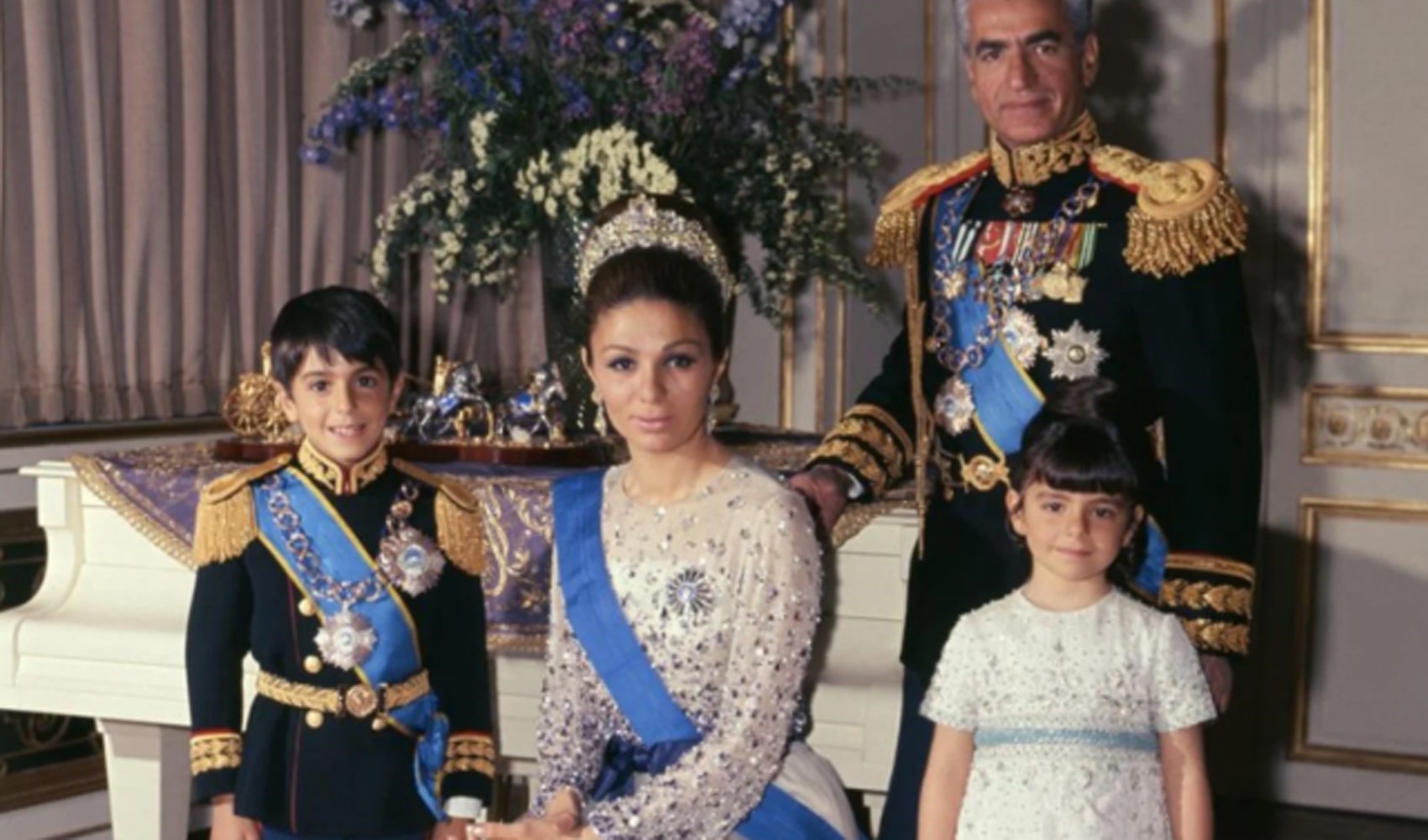 Devrik Şah'ın eşi Farah Pehlevi'den İran'ın geleceğine dair uyarı