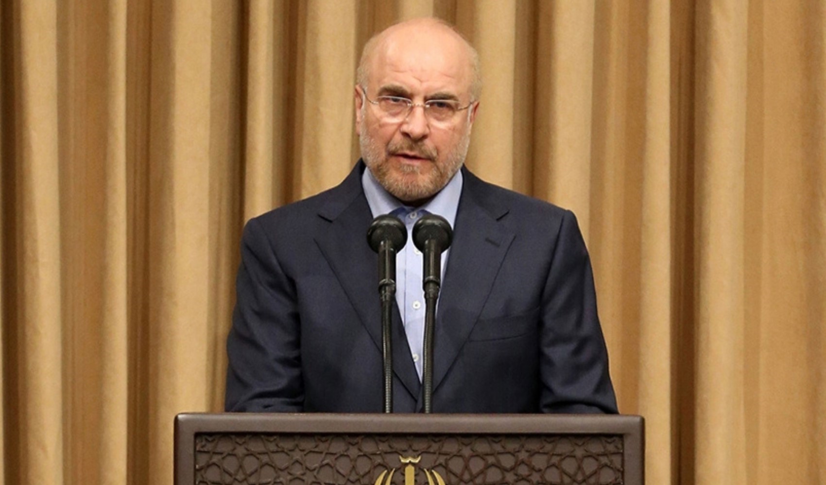 Akıllı olun! Sizi tarihin çöplüğüne atarız