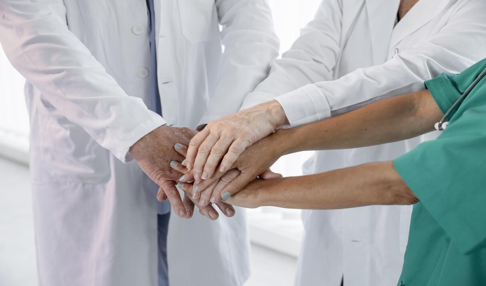 Hekimler Haydarpaşa’dan Kadıköy’e ‘beyaz yürüyüş’ düzenleyecek