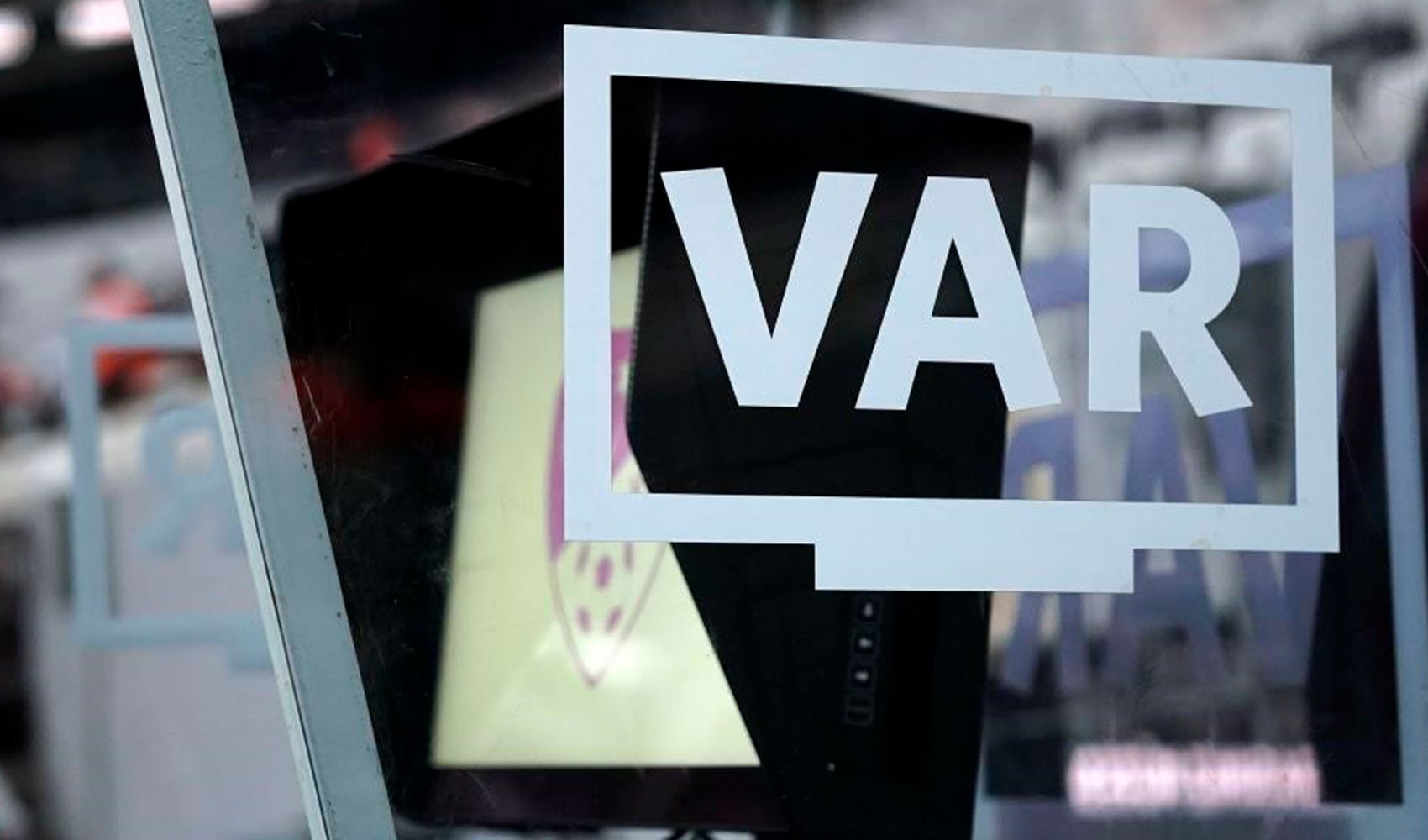 Beşiktaş-Galatasaray derbisinin VAR hakemi belli oldu