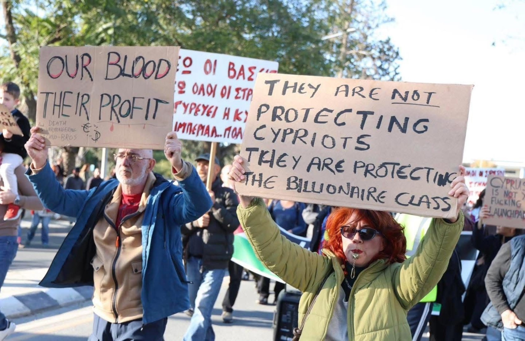Güney Kıbrıs’ta fırlatma rampası protestosu