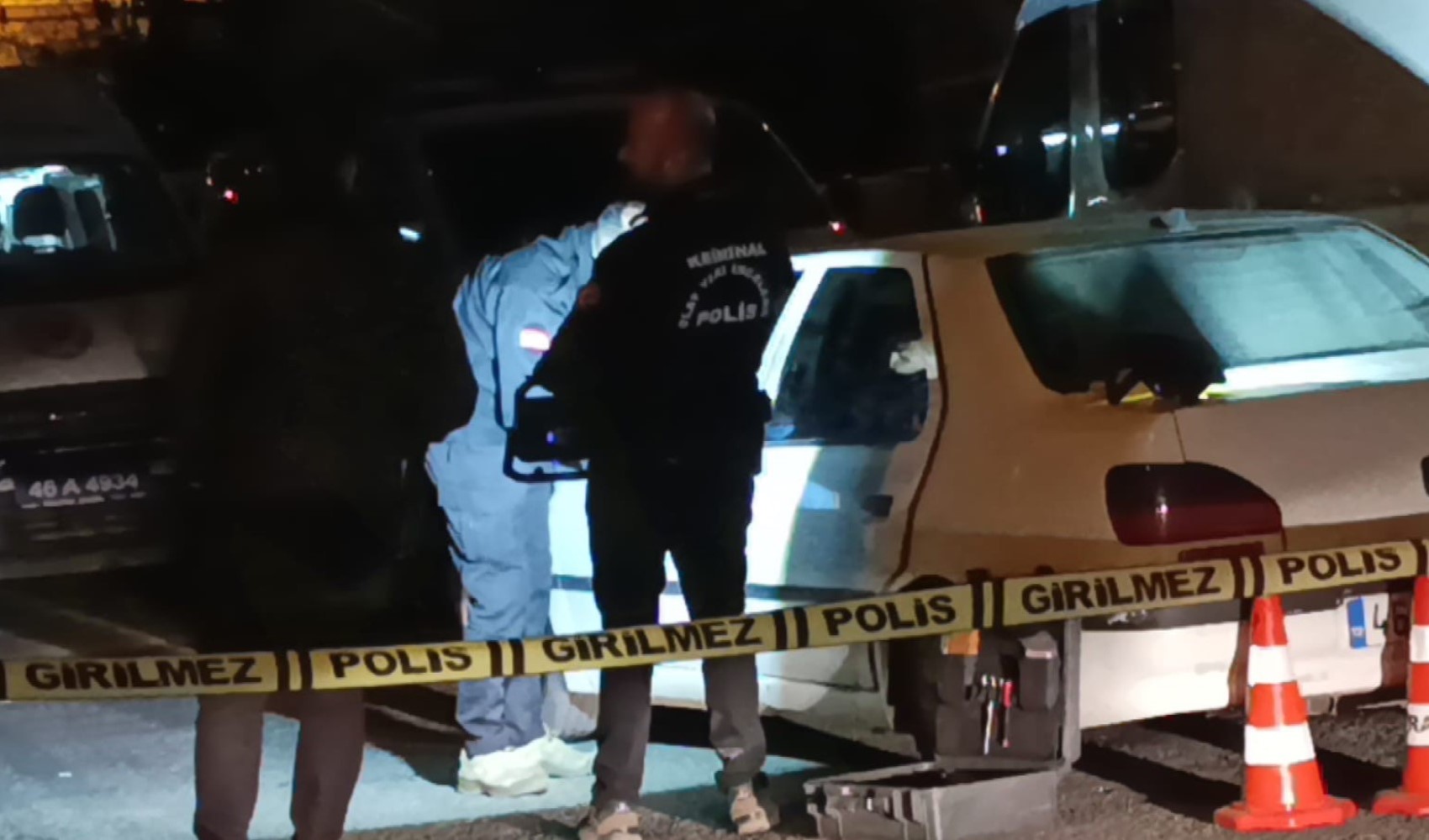 Eski eşinden çocuğunu almaya giden adam, silahla vuruldu