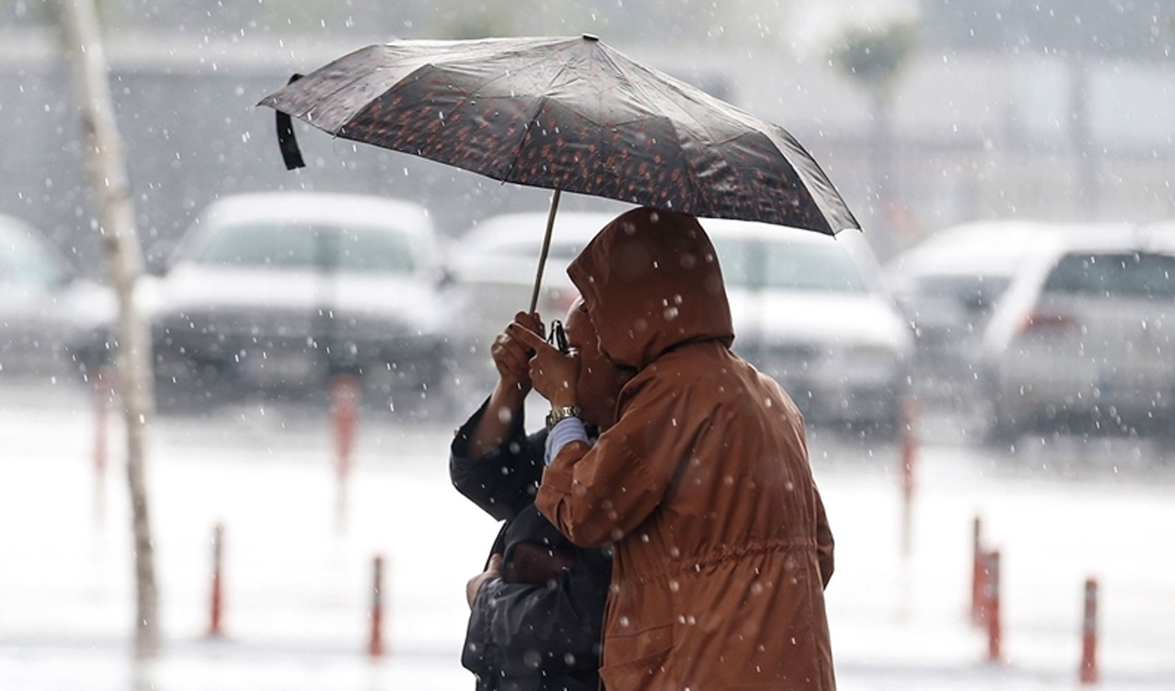 Meteoroloji uyardı: Kuvvetli sağanak ve fırtına kapıda! İşte il il 1 Nisan Çarşamba hava durumu...