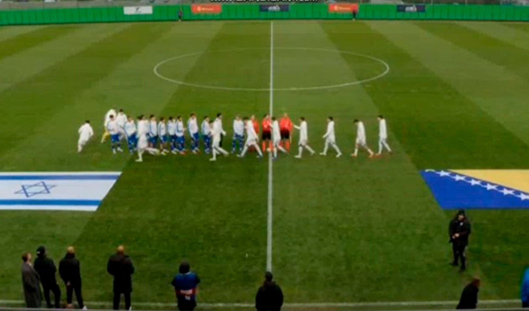 Bosna Hersekli oyuncular İsrailli futbolcuların elini sıkmadı