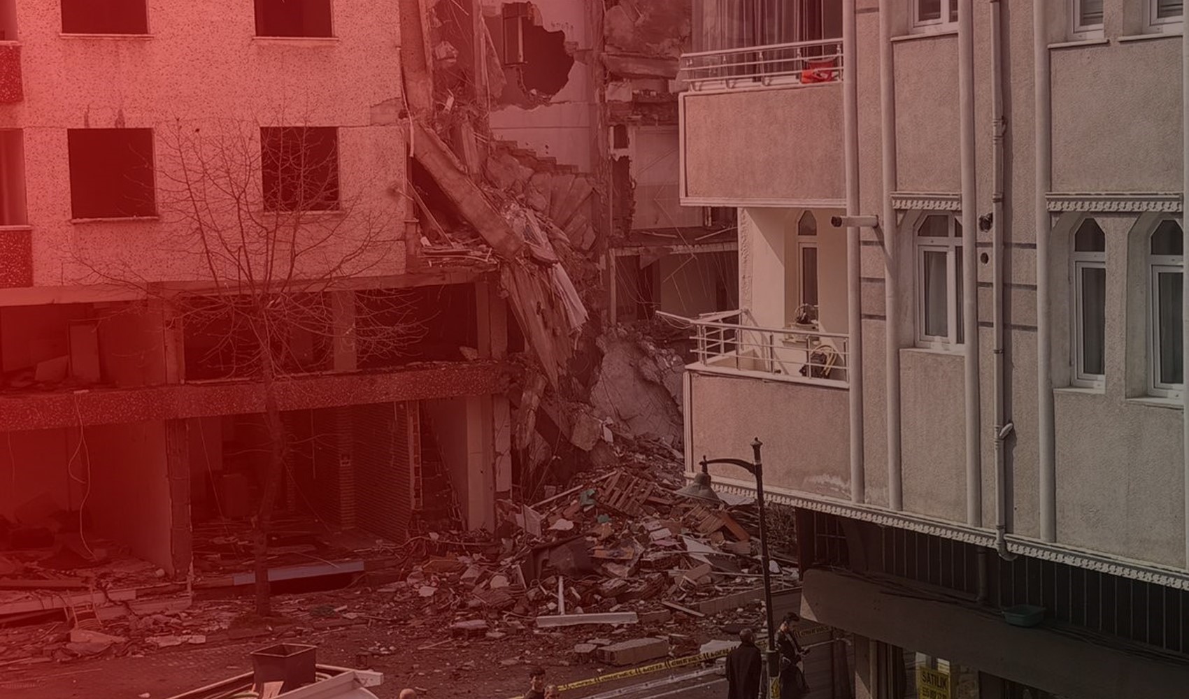 Bina yıkımı sırasında kopan parça çocuğun ölümüne neden oldu