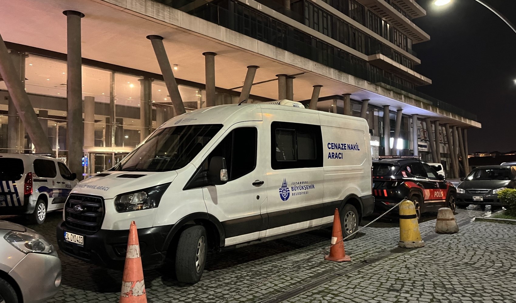 Eski koca dehşeti: Kızını öldürdü, eski eşini ağır yaraladı