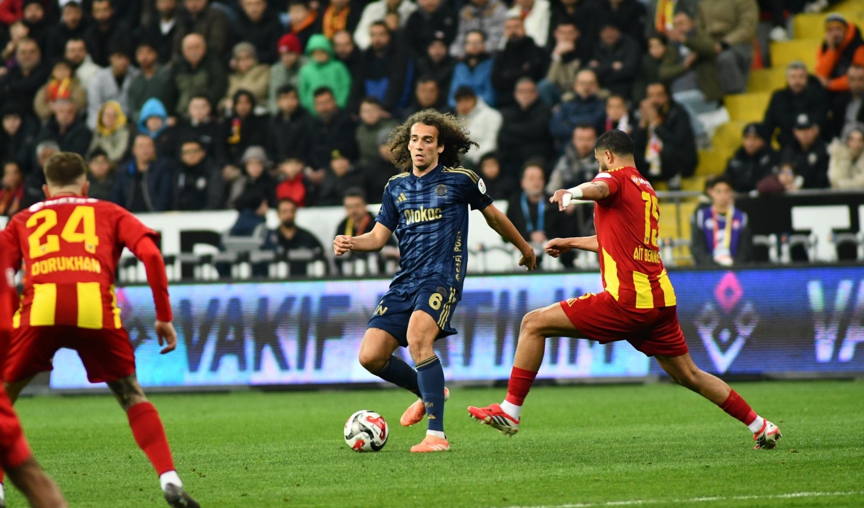 Fenerbahçe'den 4 gollü galibiyet