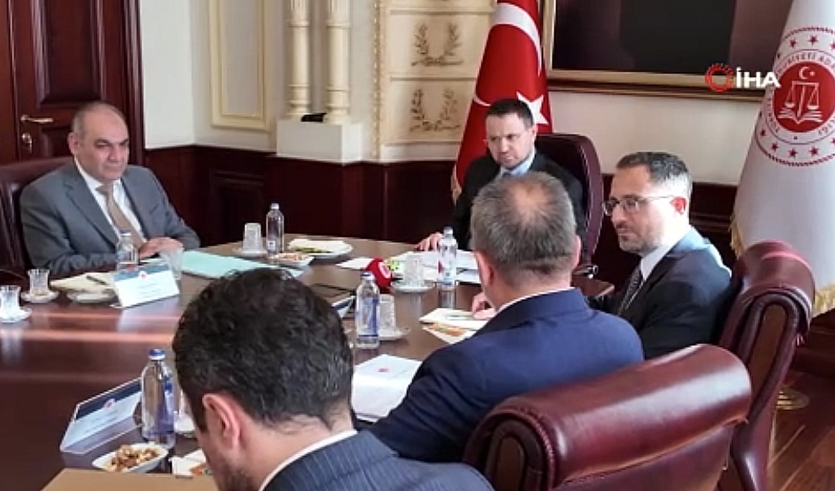 Adalet Bakanı Gürlek'ten noterlere 'yargıyı hızlandırma' teşekkürü: Çok büyük emeğiniz var