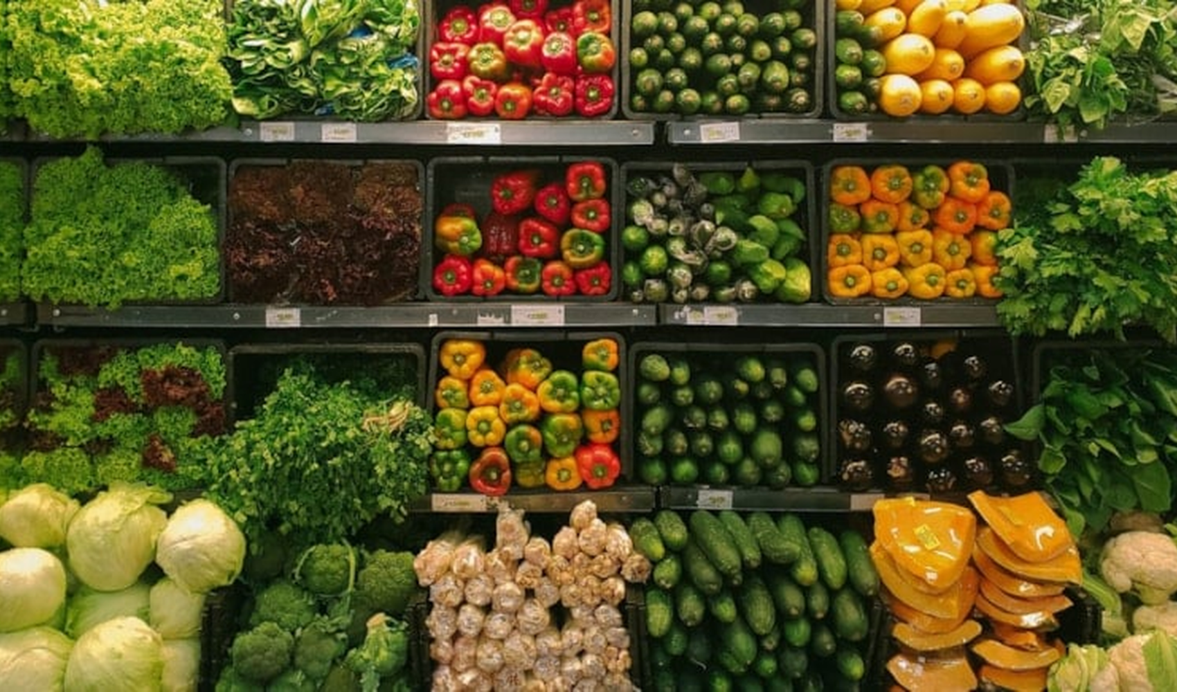 Market reyonunda sebzeler