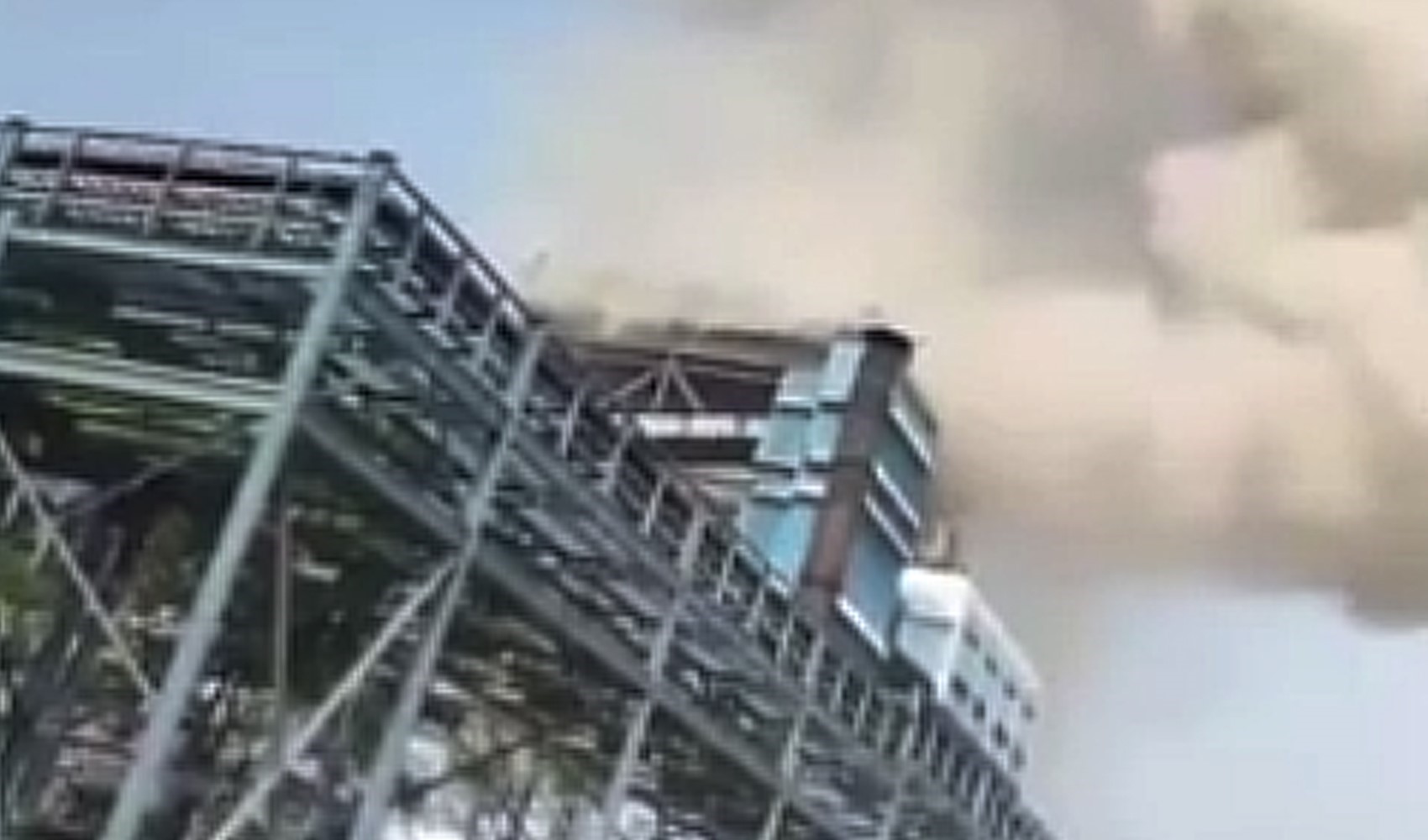 Hindistan’da enerji santralinde patlama: 9 ölü, 15 yaralı