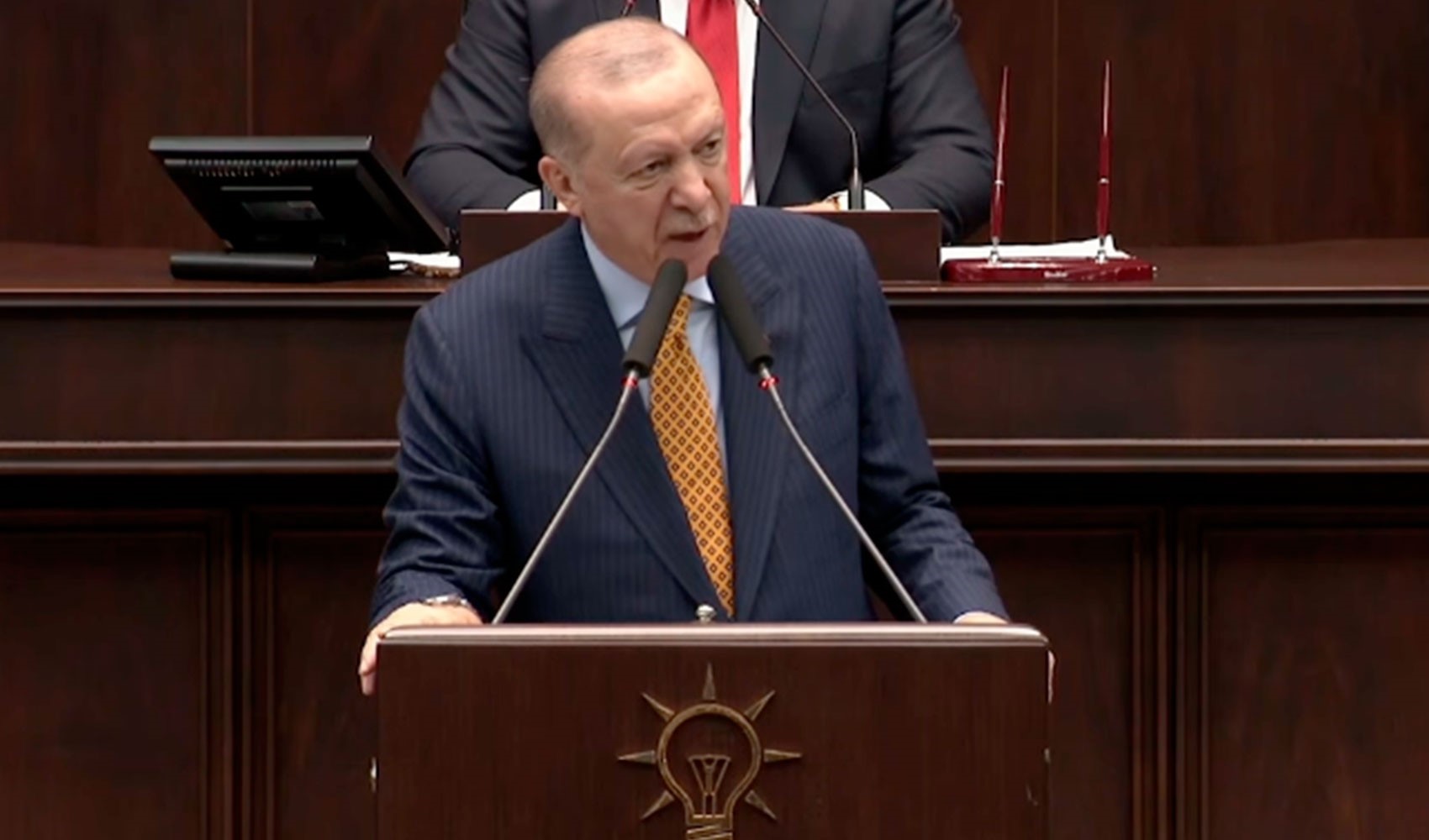 'Hiçbir güç Türkiye'ye ve Türkiye Cumhurbaşkanı'na parmak sallayamaz'