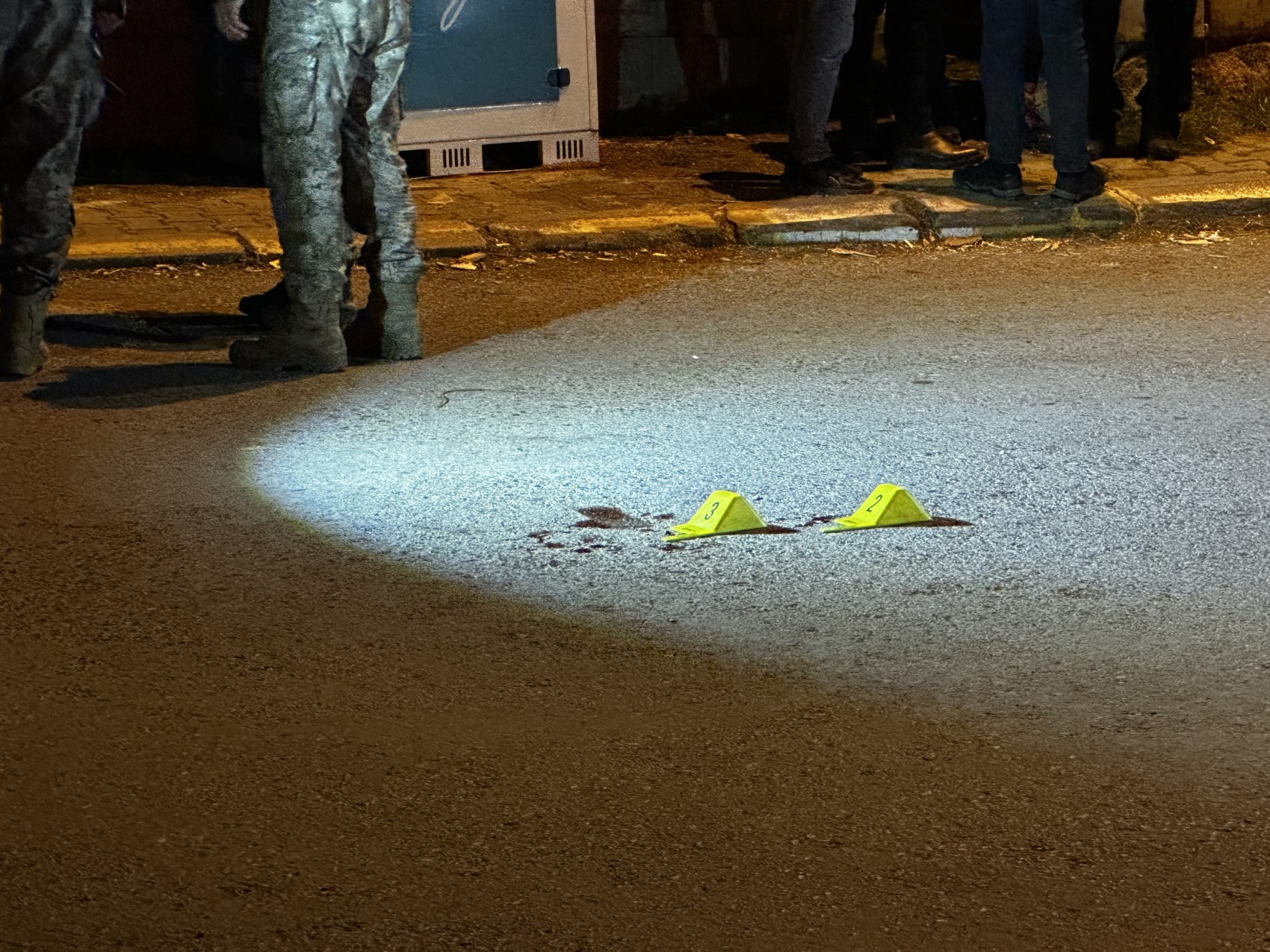 Polisle 3 sokak boyunca çatıştı: Okul önünde vurularak etkisiz hale getirildi