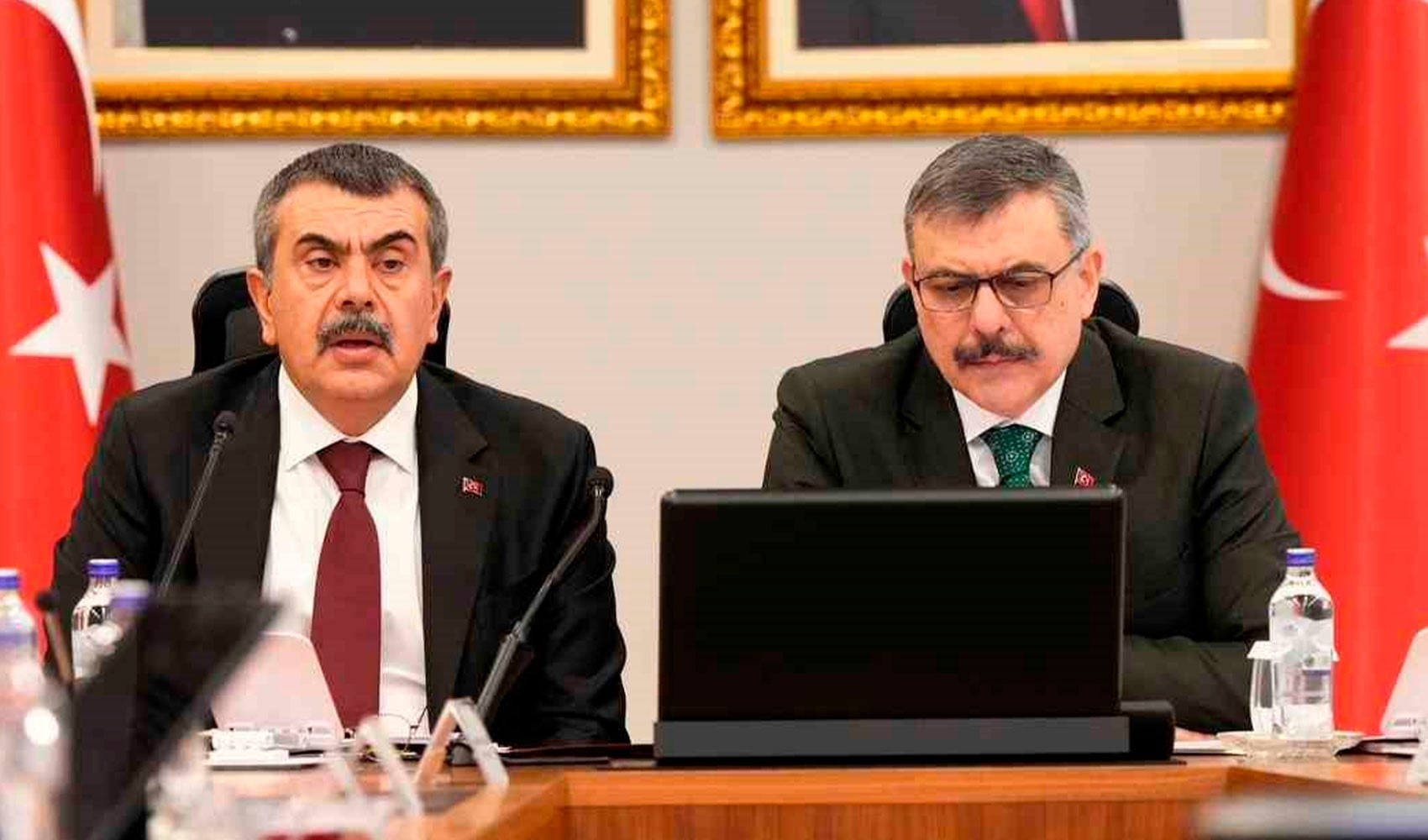 Yusuf Tekin ve Mustafa Çiftçi okul güvenliği toplantısı yaptı