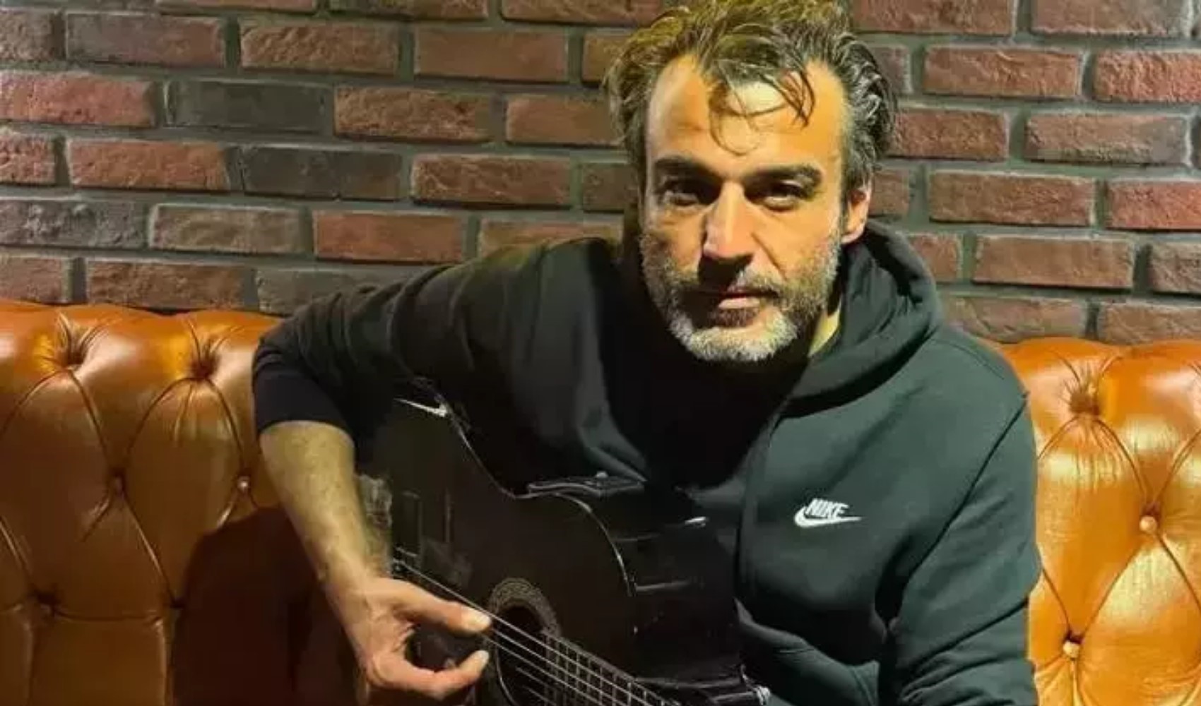 Şarkıcı Rıza Tamer hayatını kaybetti