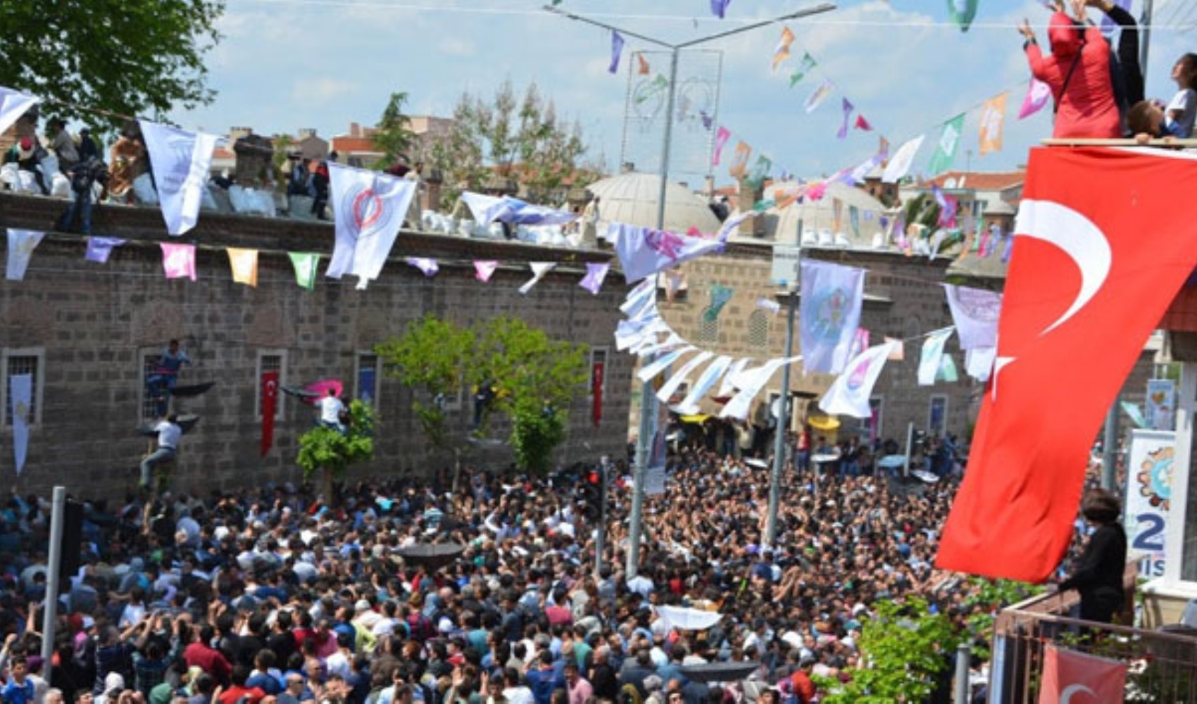 Mesir Macunu Festivali konserleri ertelendi