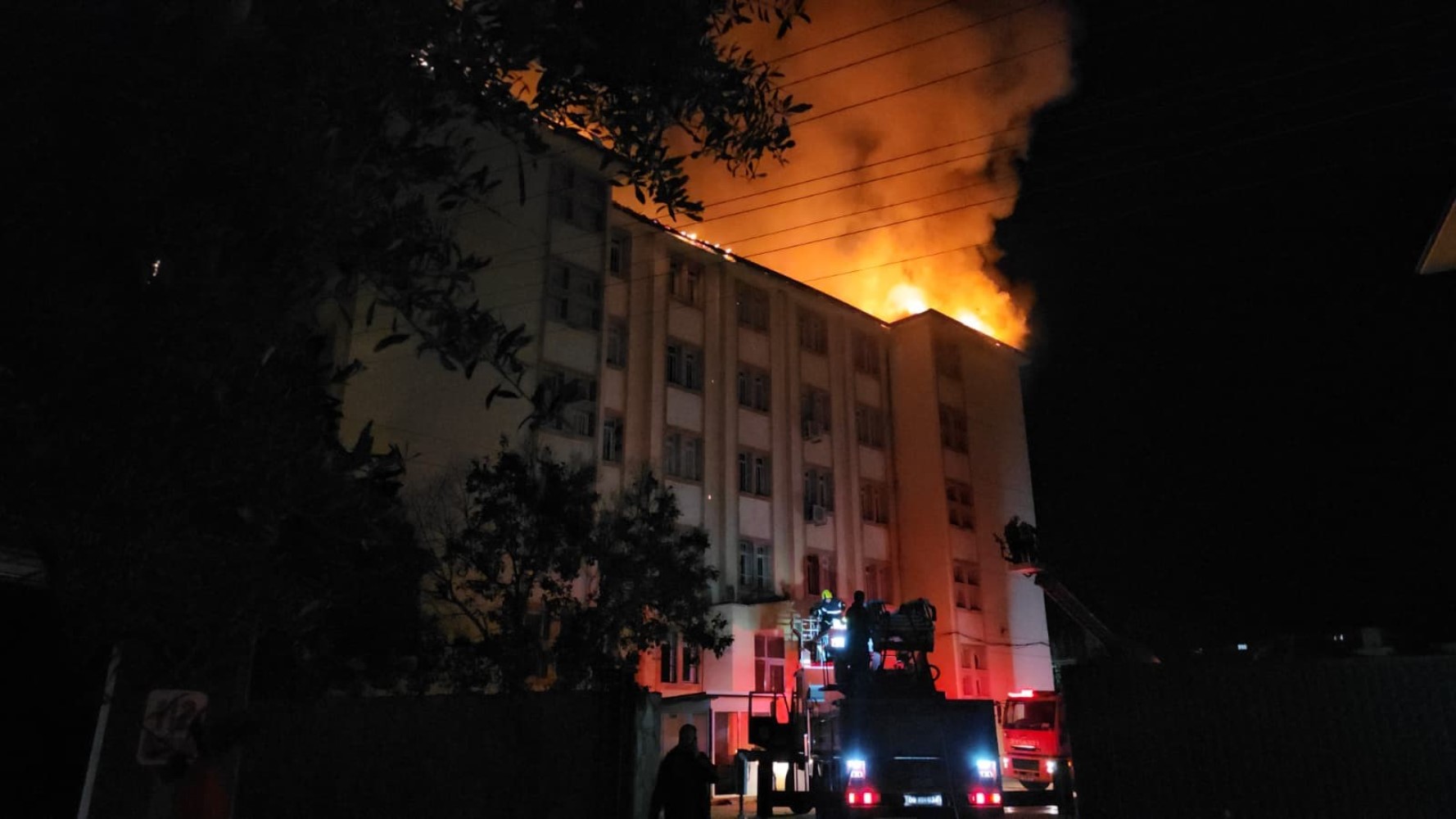 Nazilli Fen Lisesi yurdunda yangın paniği: 46 öğrenci tahliye edildi