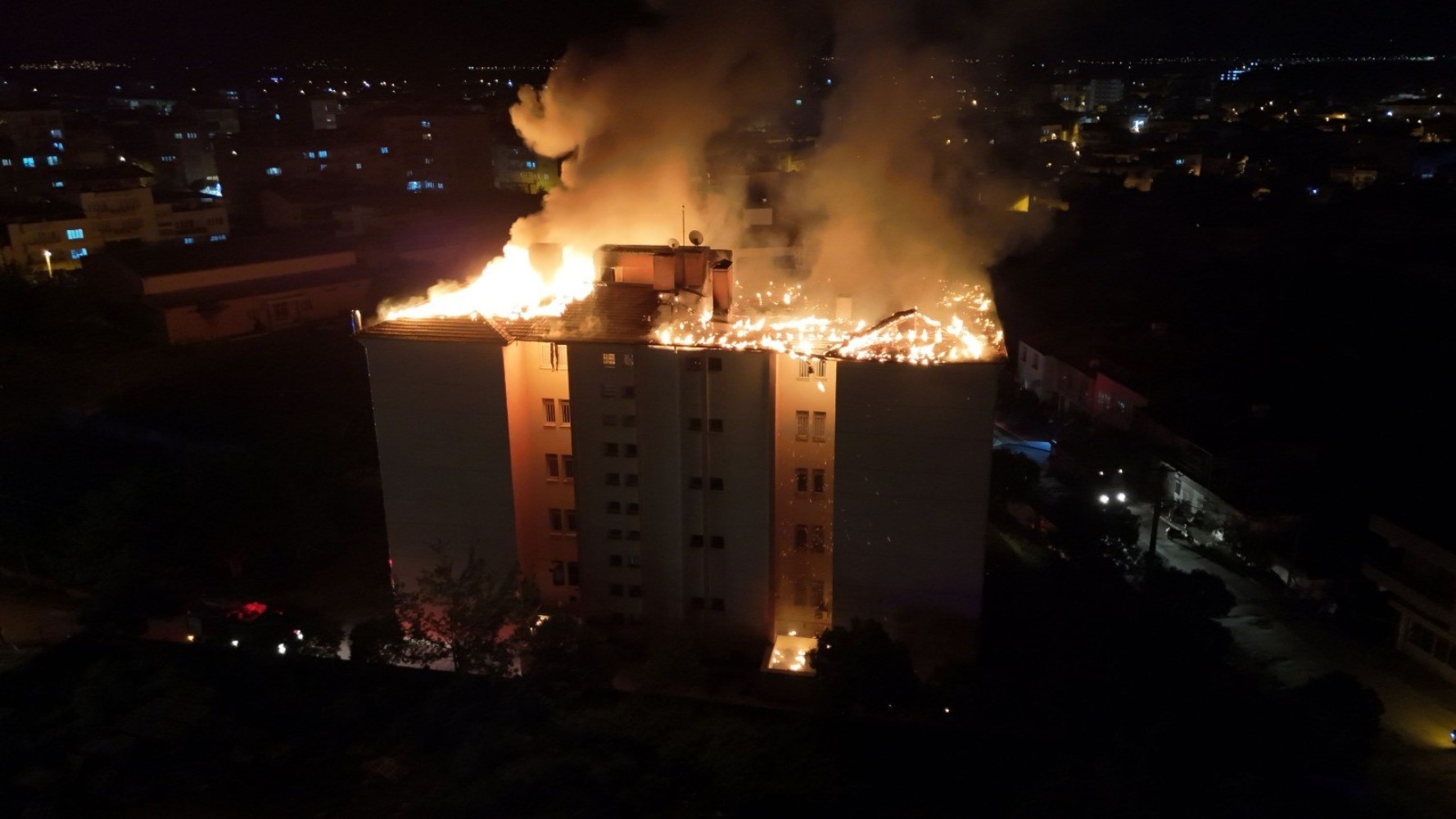 Nazilli Fen Lisesi yurdunda yangın paniği: 46 öğrenci tahliye edildi