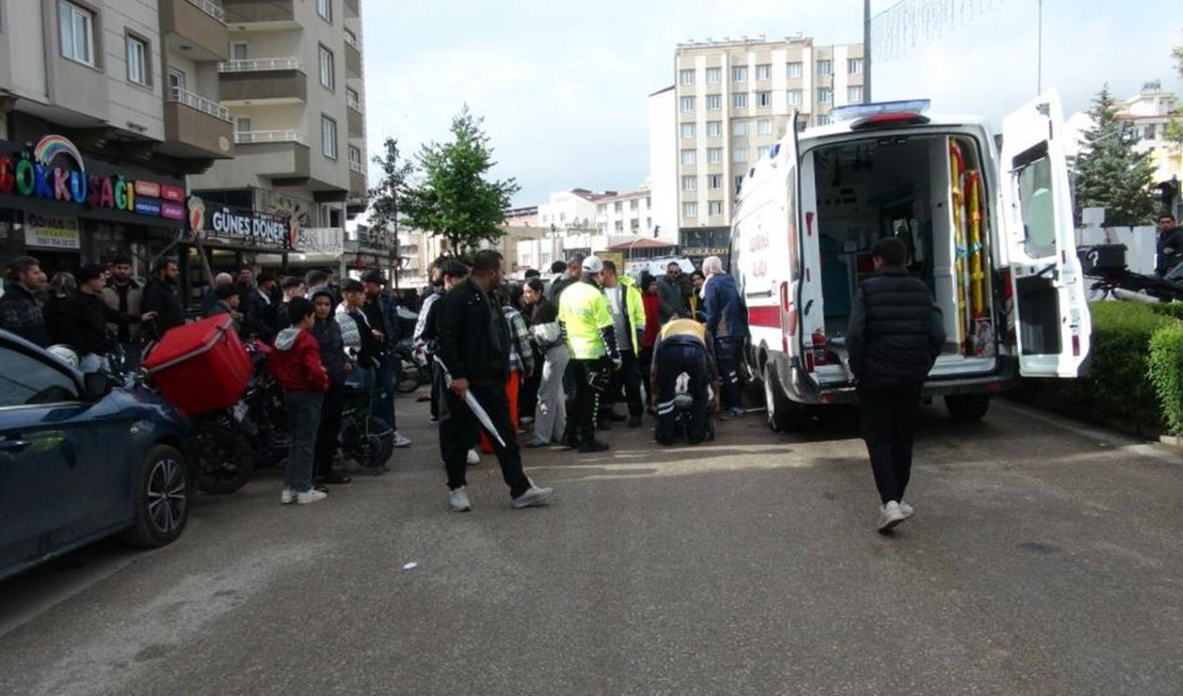 Kilis'te motosiklet yayalara çarptı: Bir baba ve bebeği hastaneye kaldırıldı