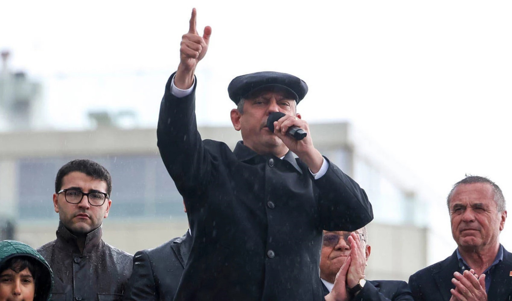 Özgür Özel kritik soruya yanıt verdi