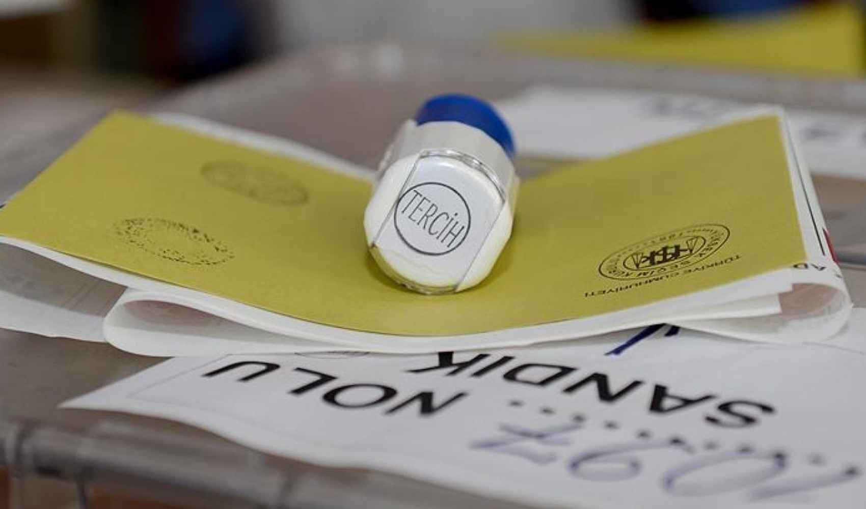 Kararsızlar dağıtıldı, partilerin oy oranları belli oldu