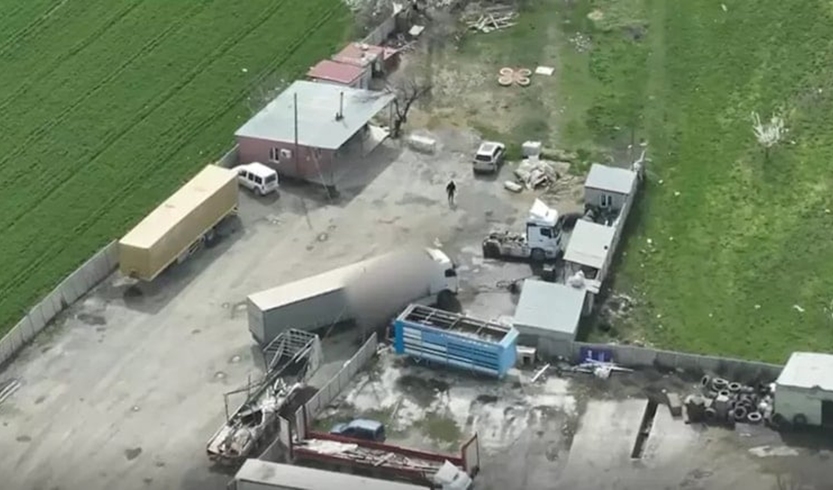 Dron destekli operasyonda binlerce litre kaçak akaryakıt ele geçirildi