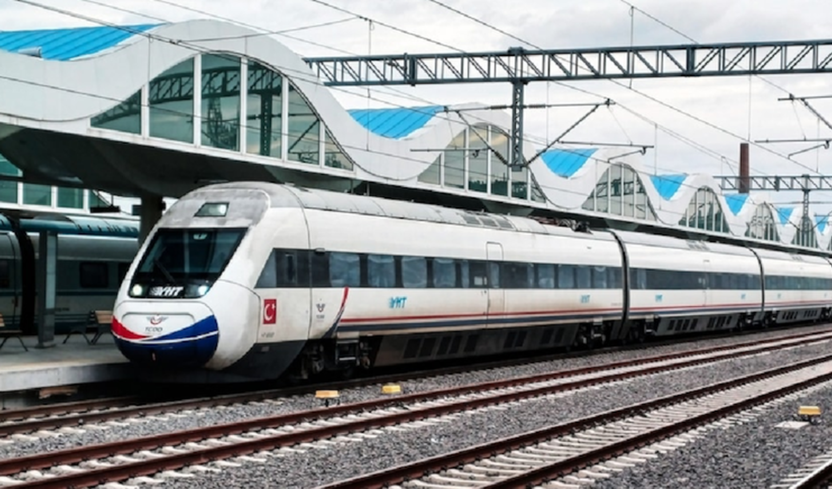 Bursa hızlı tren hattında sona doğru yaklaşılırken ulaşım süresi kısalıyor