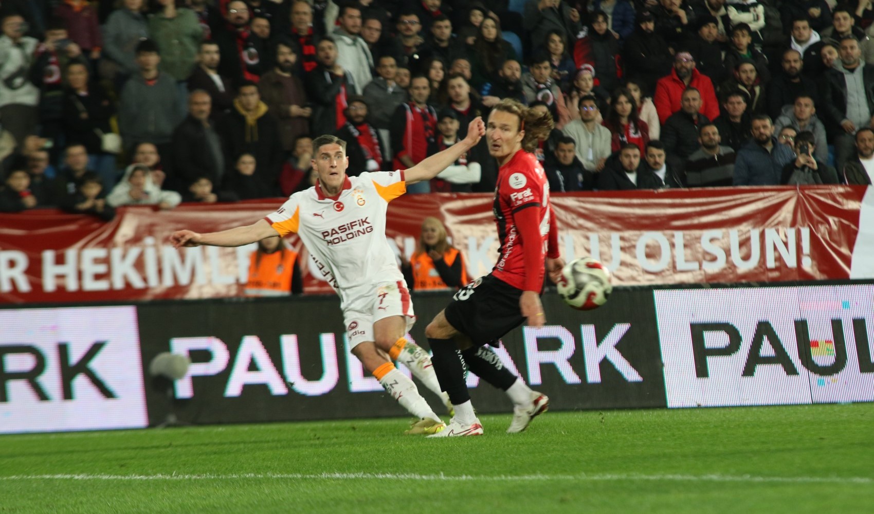 Galatasaray'dan TFF'ye çıkarma