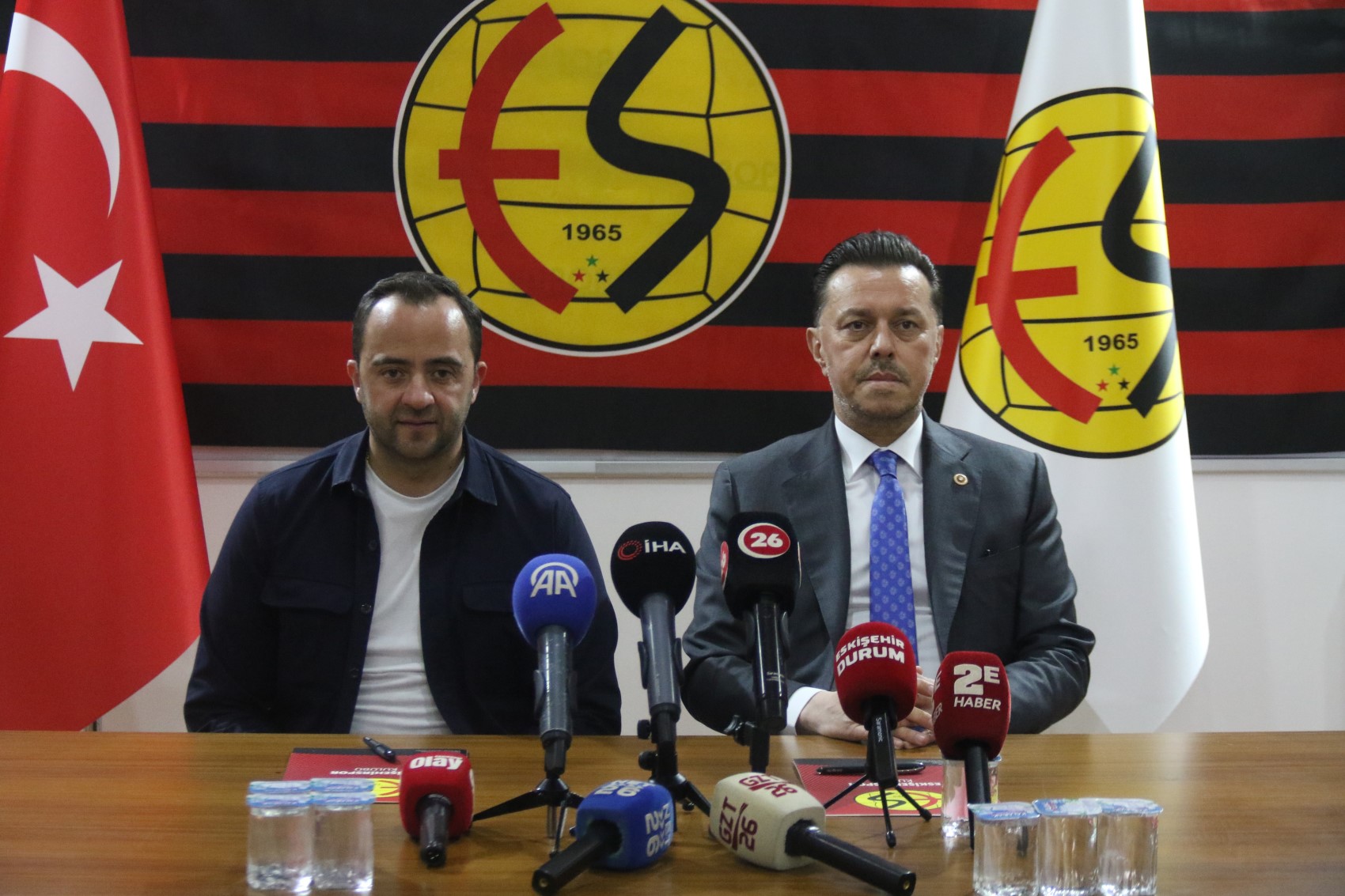 AKP'li milletvekili Hatipoğlu'ndan Eskişehirspor'a 5 milyon TL'lik destek: Prim veriyorum