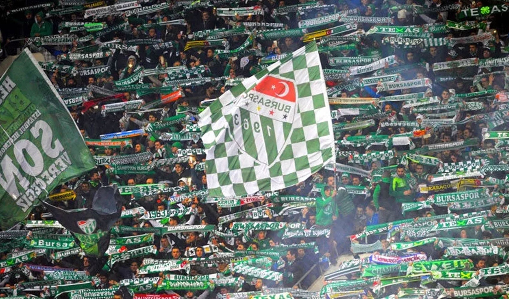 Yeni sezonda kapalı gişe: Bursaspor'da 39 bin kombine tükendi