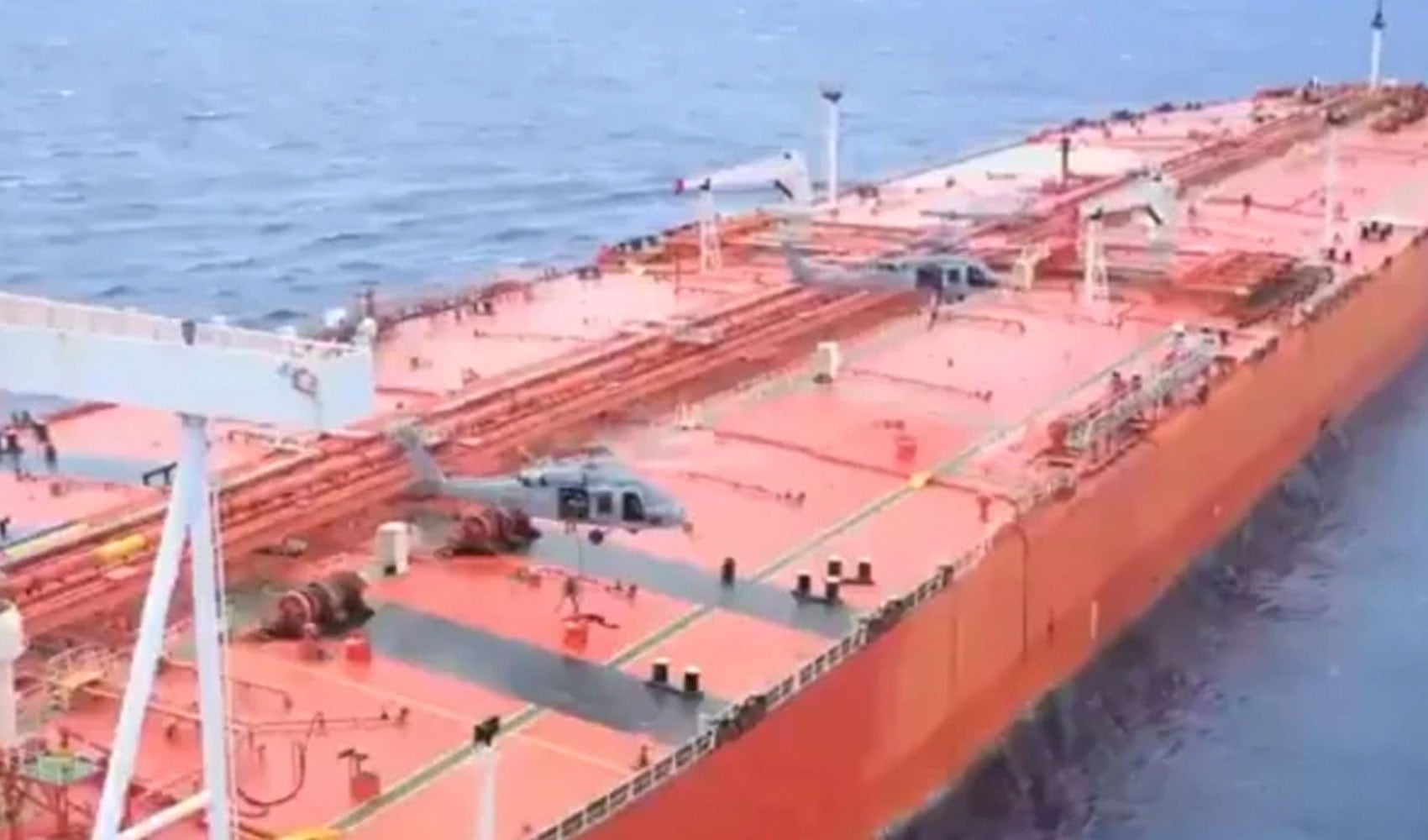 ABD İran'a giden petrol tankerine el koydu