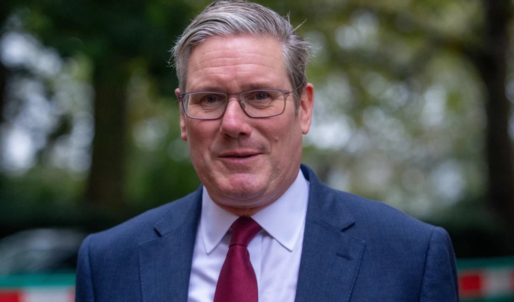 Starmer: Mandelson’ı atamamalıydım, özür diliyorum