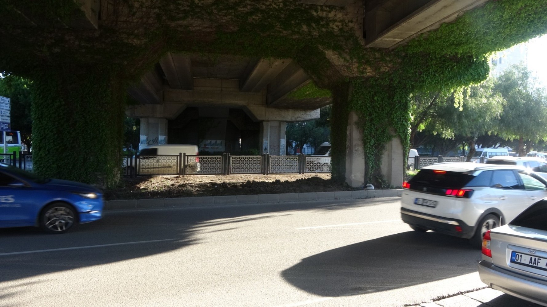 Feci kazada hayatını kaybeden kız, gelinlik ve duvakla uğurlandı