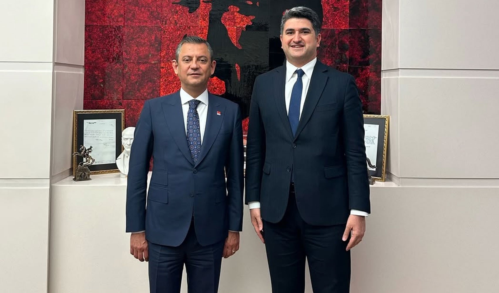 Özgür Özel'den Onursal Adıgüzel'in tutuklanmasına ilk tepki