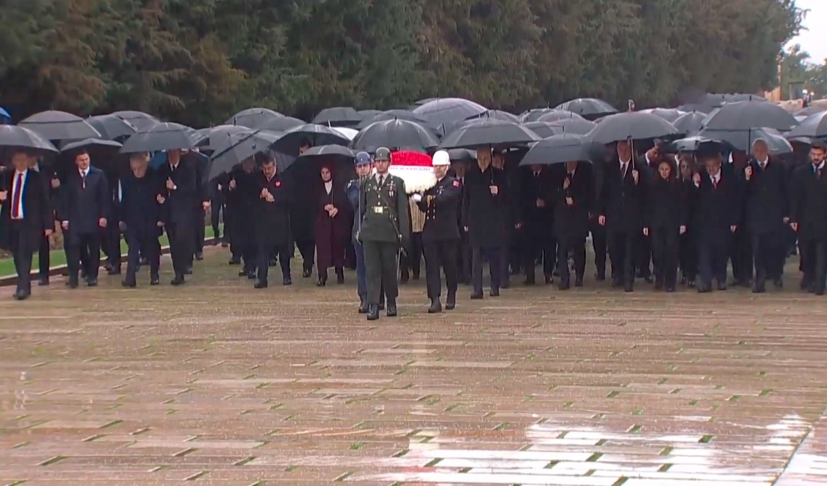 Devlet erkanı 23 Nisan'da Anıtkabir'de