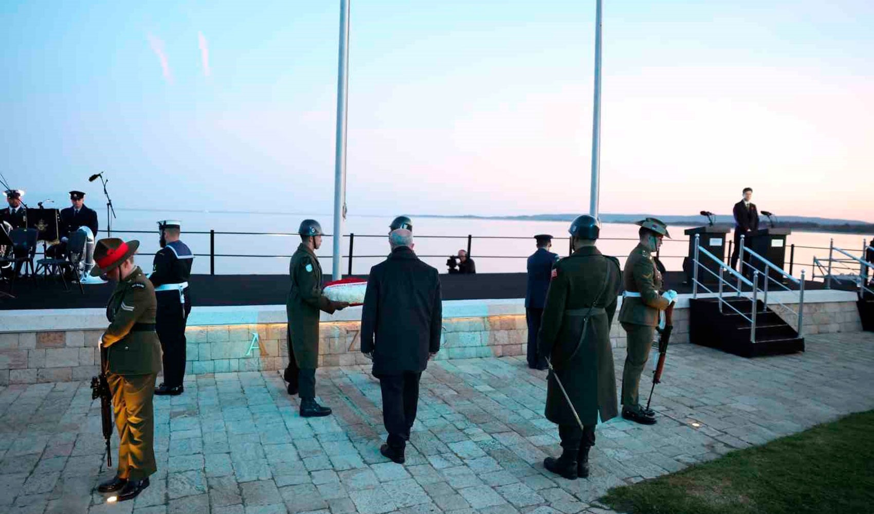 Anzaklar, ‘Şafak Ayini’ ile atalarını andı