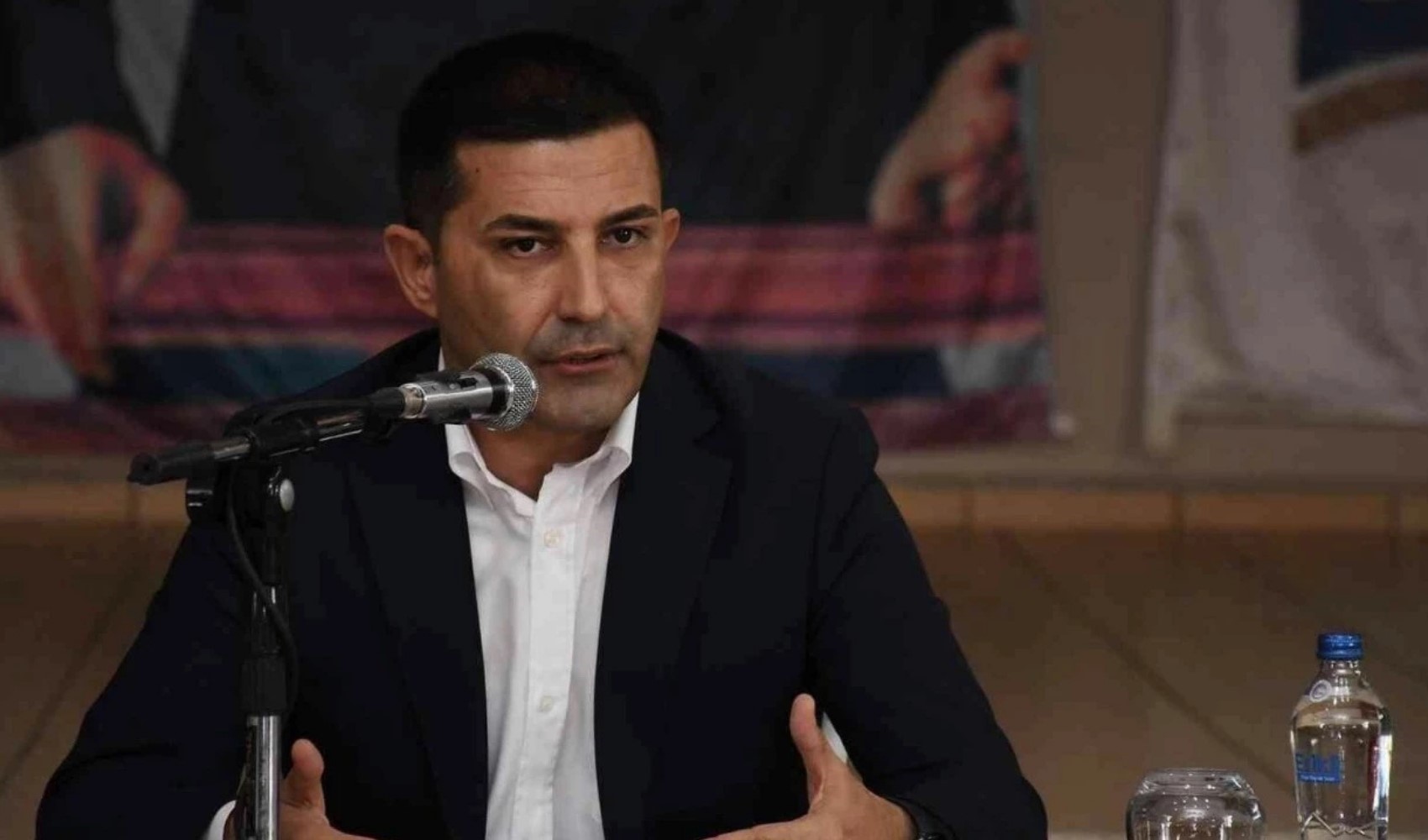 Tutuklu Kuşadası Belediye Başkanı Ömer Günel anket teklifiyle meydan okudu