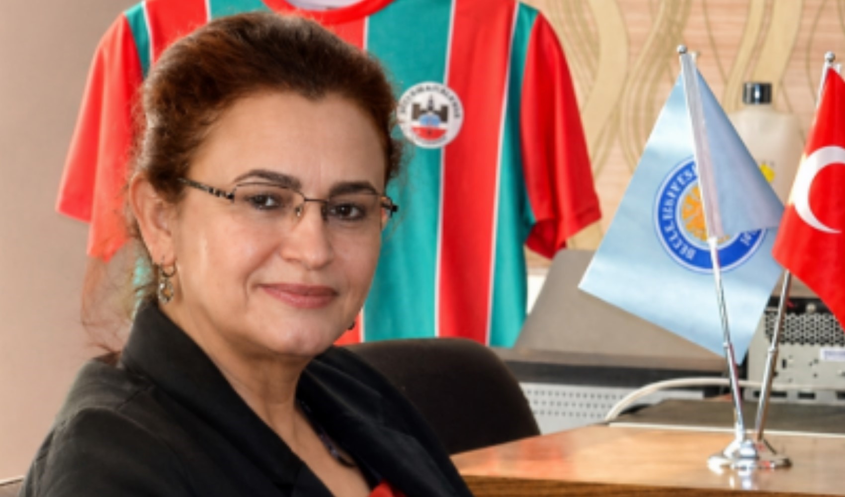 Suriye'den gelen yorgun mermi Türk profesöre isabet etti