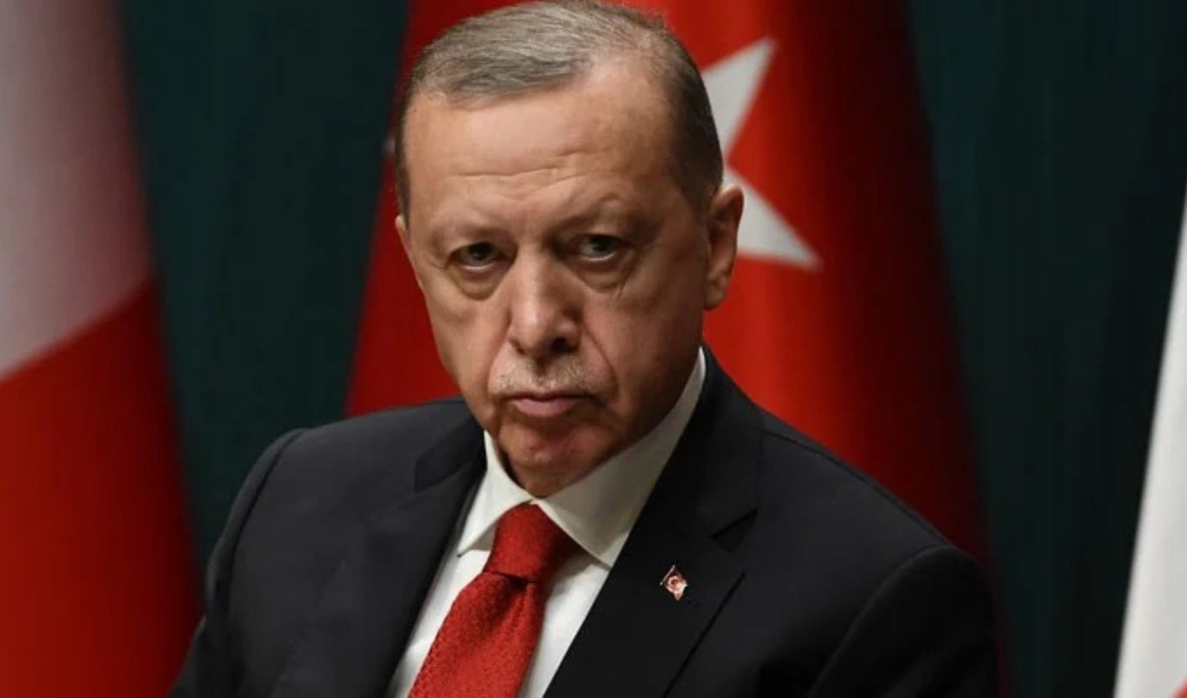 İktidara kendi seçmenleri de sırtını döndü