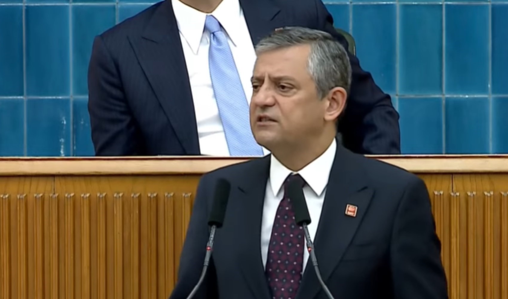 Son Dakika... CHP lideri Özgür Özel grup toplantısında konuşuyor