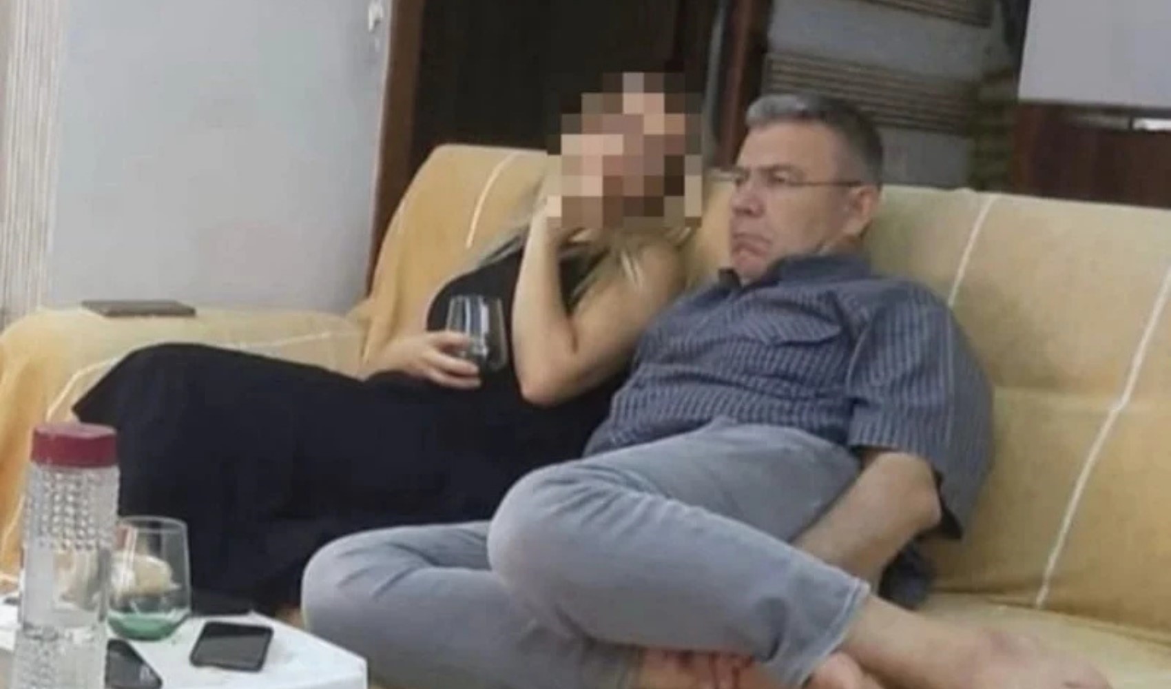 Yasak aşk iddiası ile gündeme gelmişti: Aydın Köşk Belediye Başkanı Nuri Güler AKP'den ihraç ediliyor