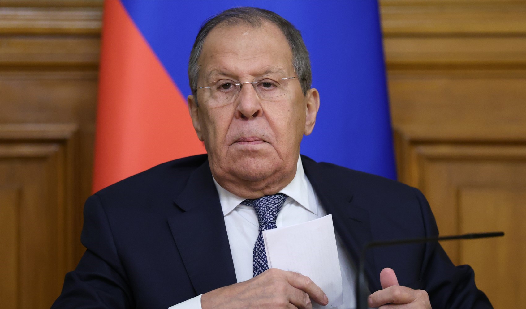 Lavrov: ABD'nin savaşı sonlandırması gerekiyor