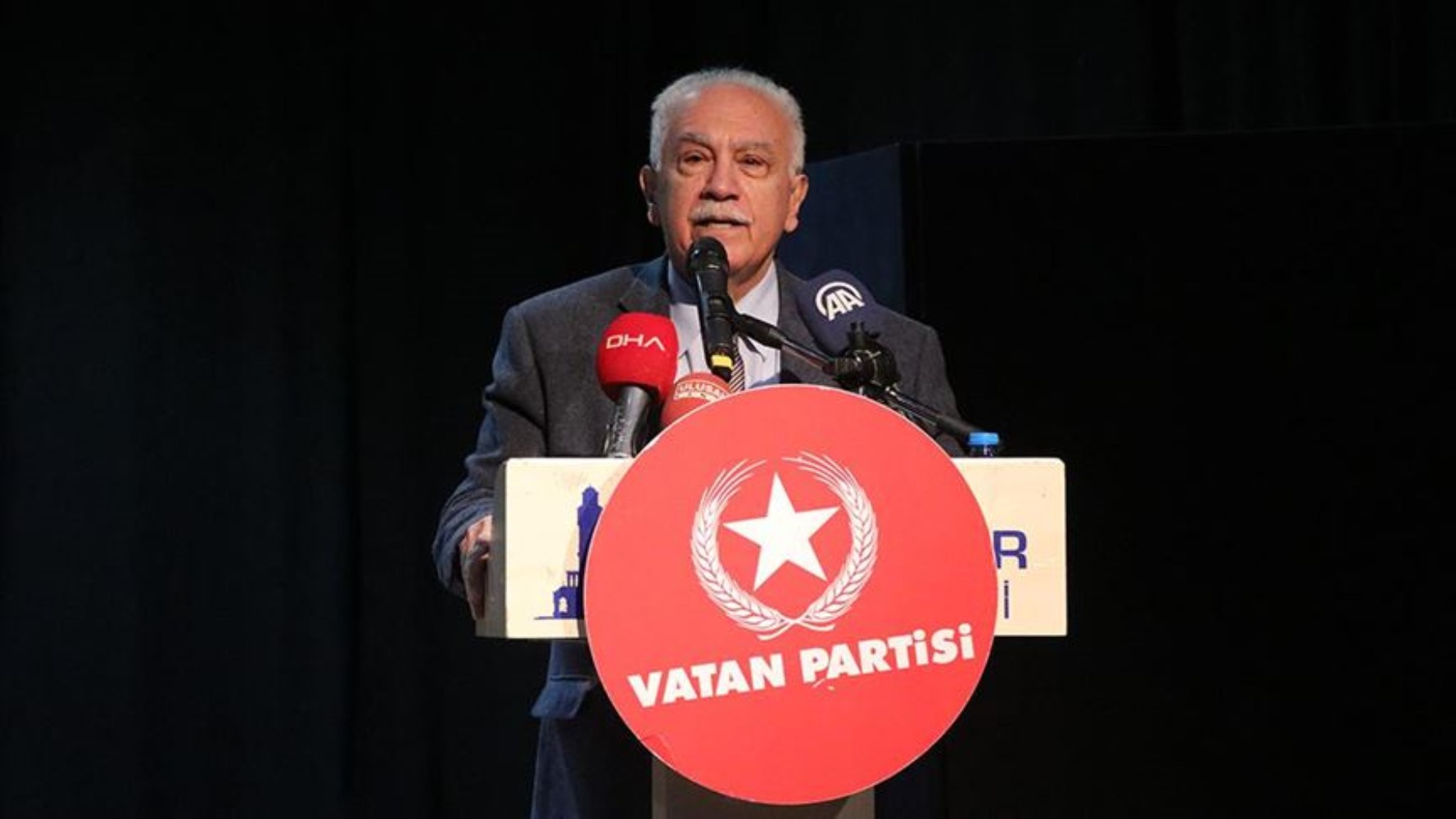 Son ankette AKP ve CHP arasındaki fark dikkat çekti
