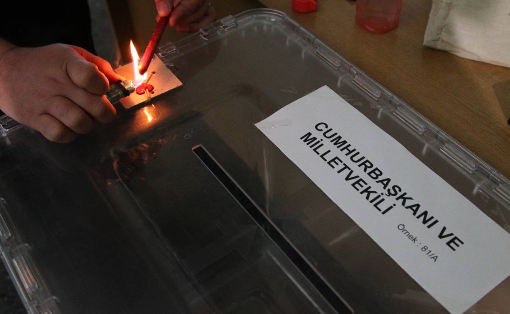 Son ankette AKP ve CHP arasındaki fark dikkat çekti