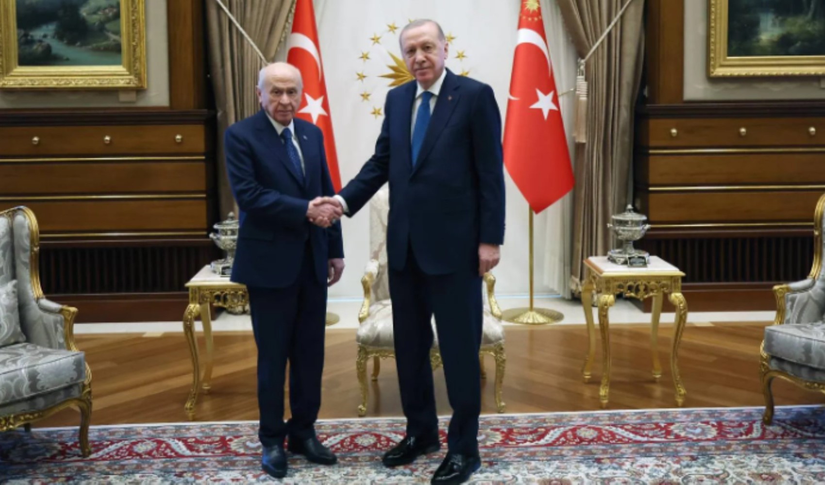 Beştepe'de kritik zirve: Erdoğan-Bahçeli görüşmesi sona erdi