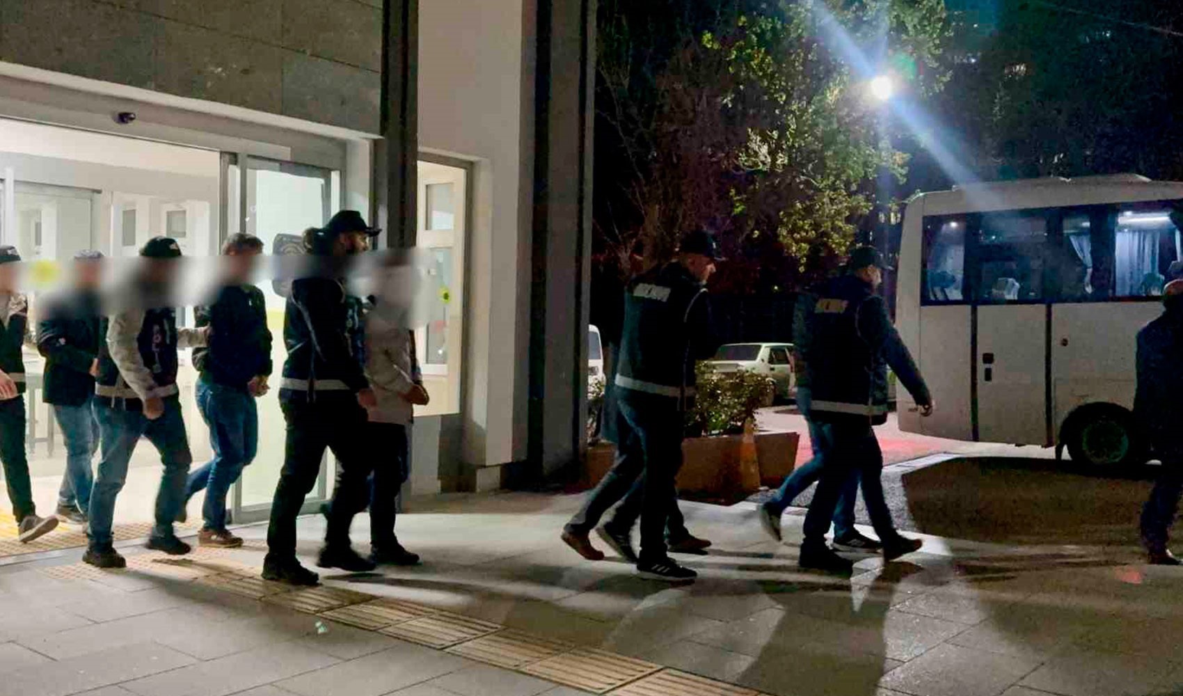 Ehliyet sınavında yapay zekalı 'joker aday' skandalı!