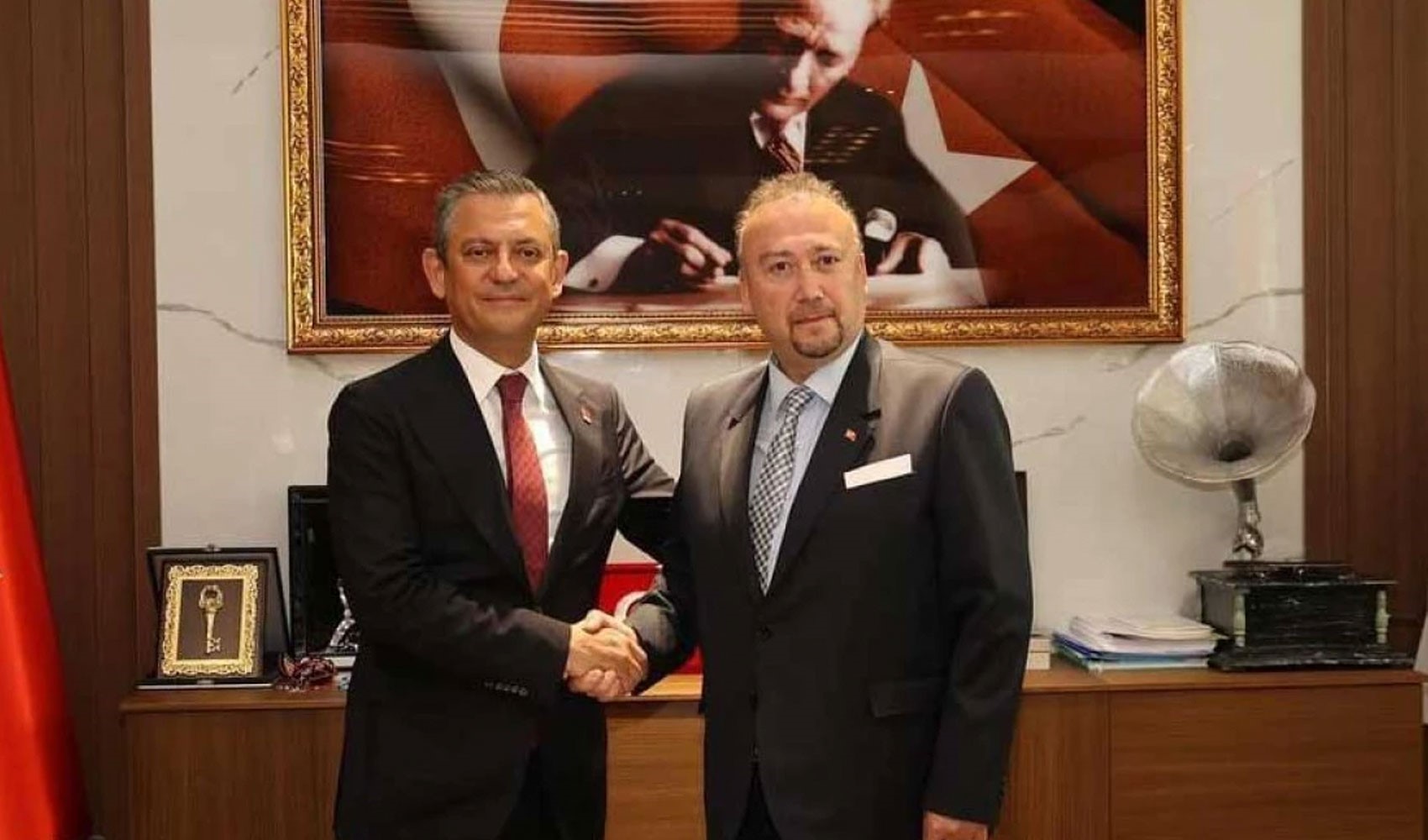 Disipline sevk edilmişti: Özgür Özel'den Özkan Yalım açıklaması geldi!