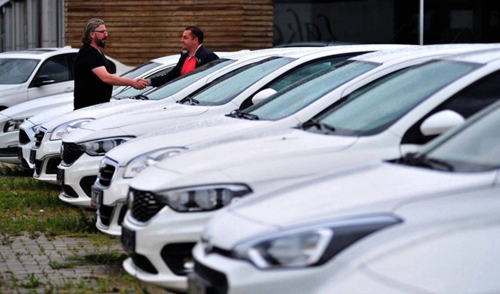 ÖTV’siz araç alımında yeni düzenleme: Artık o gruba kolaylık sağlanacak!