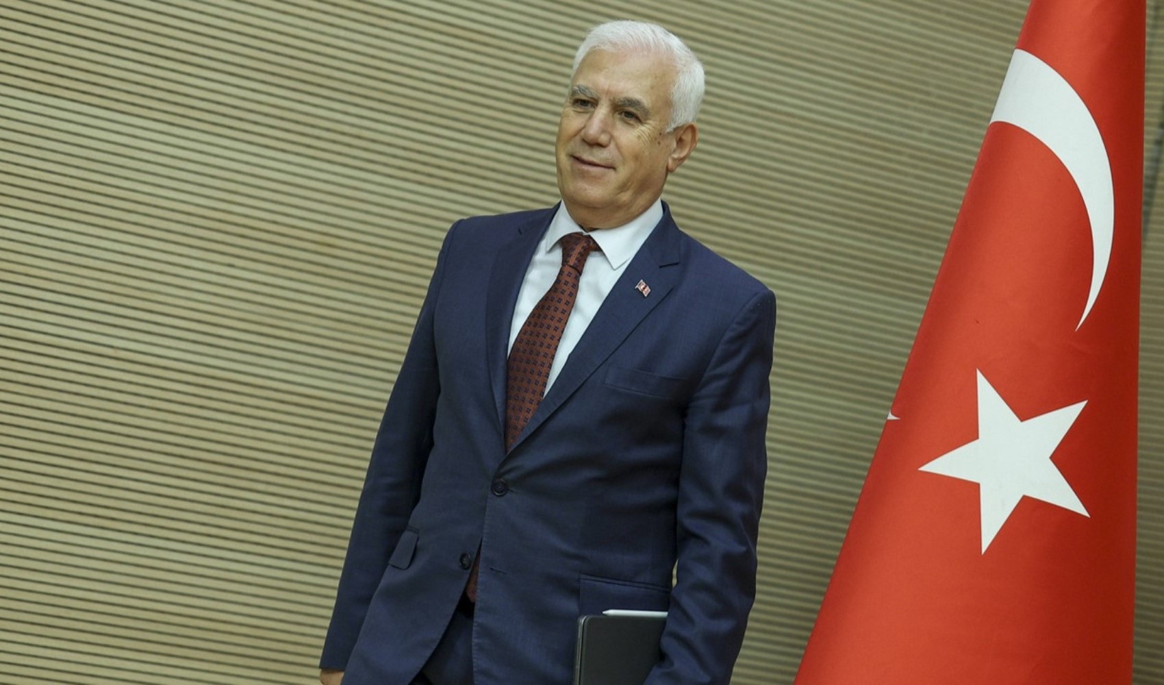 Mustafa Bozbey görevden uzaklaştırıldı