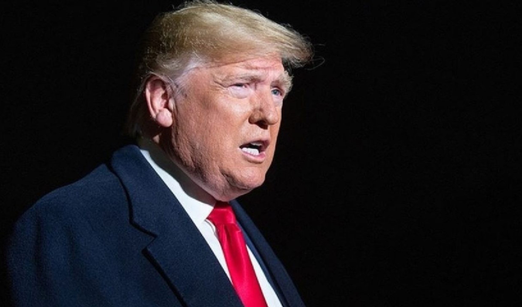 Trump: Başkan olduğum sürece ABD üçüncü dünya ülkesi olmayacak