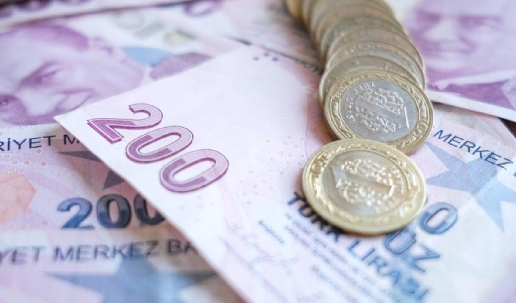 Asgari ücretliler mart ayında 2 bin 819 lira kayıp yaşadı